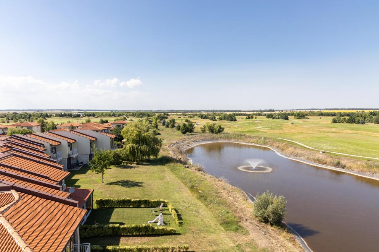 Lighthouse Golf Resort Private Properties Balcsik Kültér fotó