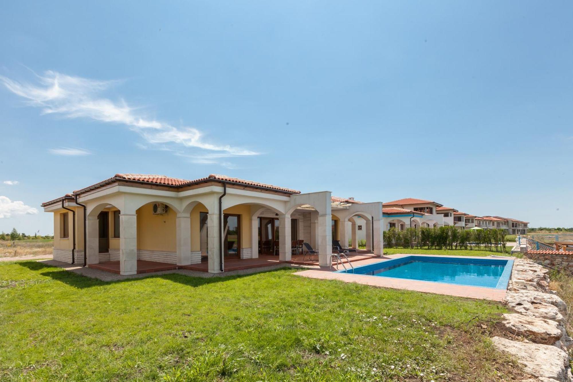 Lighthouse Golf Resort Private Properties Balcsik Szoba fotó