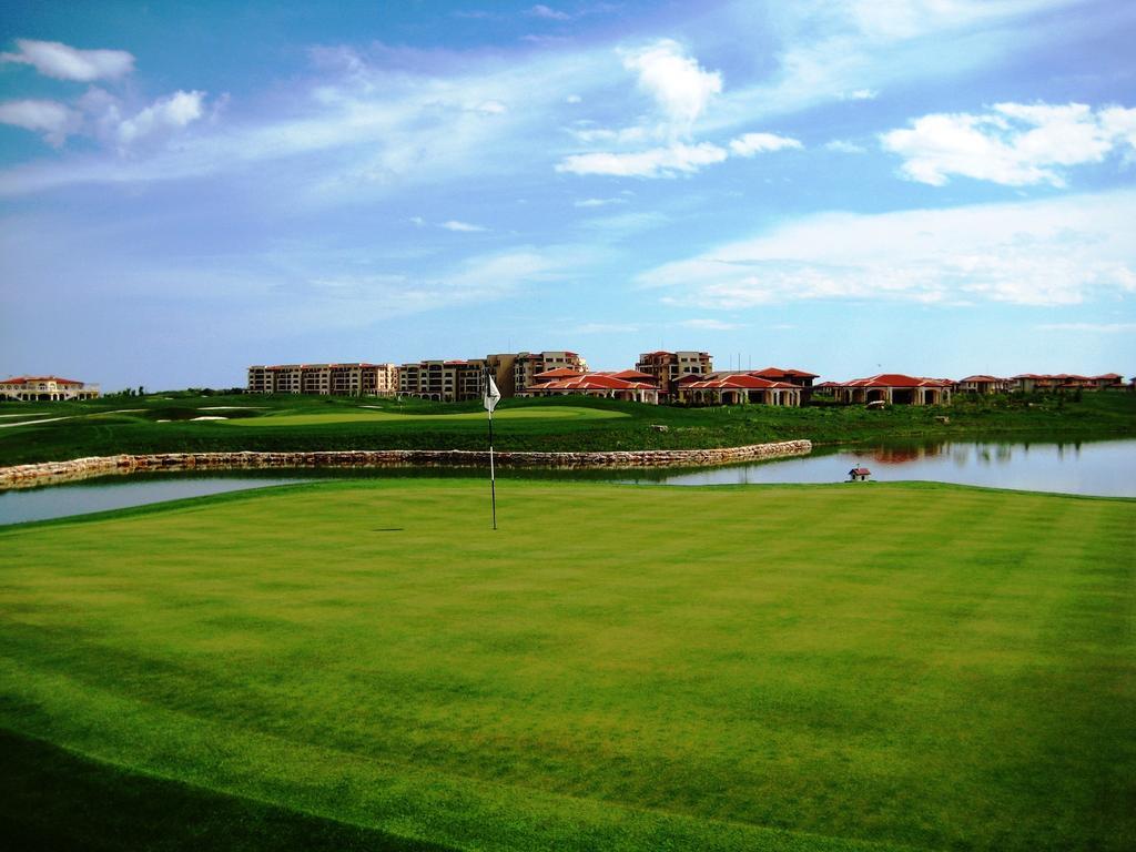Lighthouse Golf Resort Private Properties Balcsik Kültér fotó